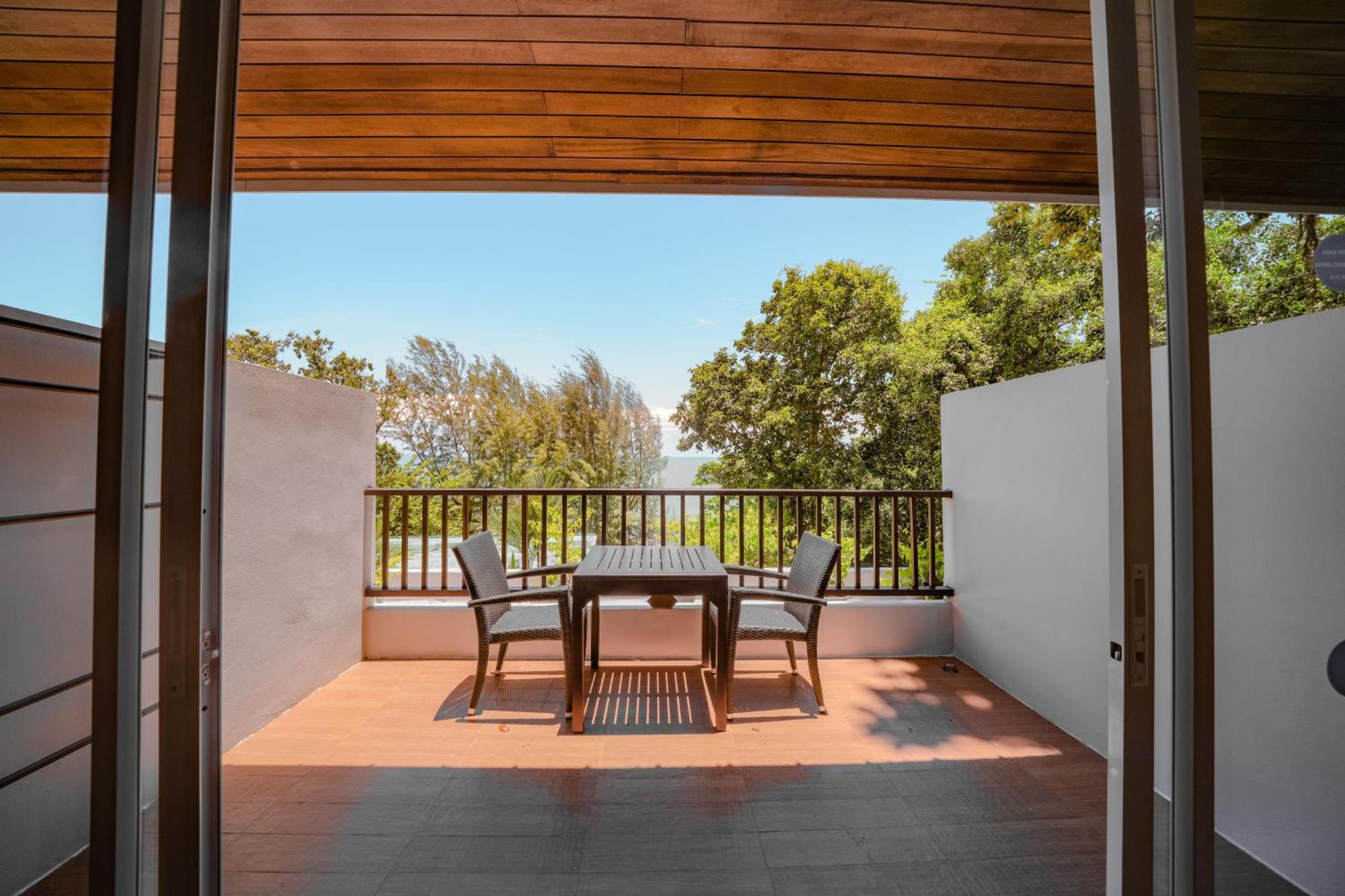 Готель Sentido Khao Lak (Adults Only) Екстер'єр фото